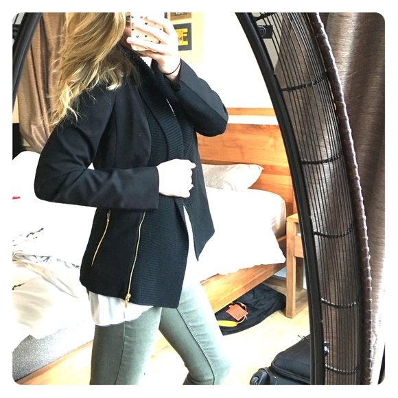 Amazingly comfortable and chic blazer
