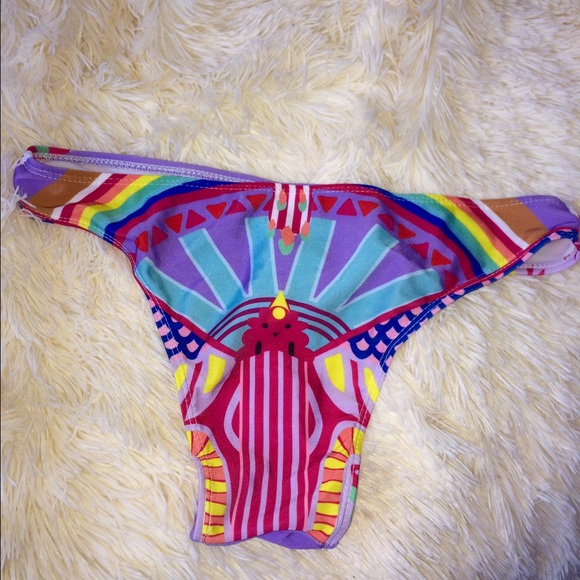 Small swim suit bottoms