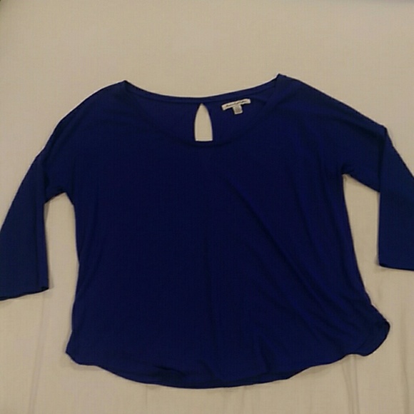 Quarter sleeve shirt