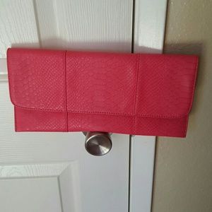 Gorgeous coral clutch