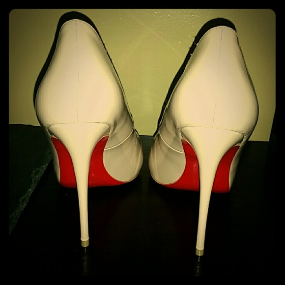Nude Pigalle Style Shoes -red bottoms