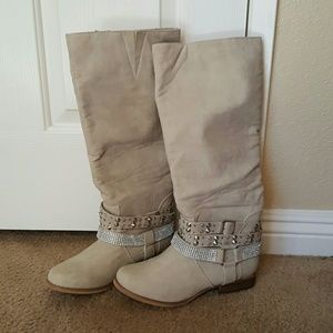 Tan knee high boots very cute!