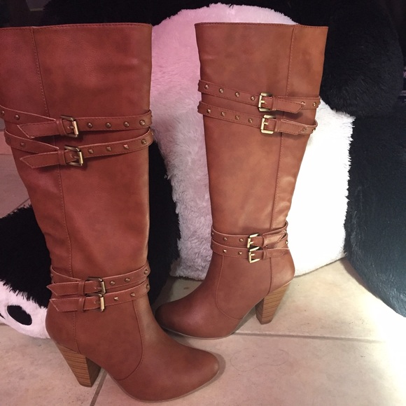 Brown-heeled boots Never worn Brand New . - Picture 2 of 3