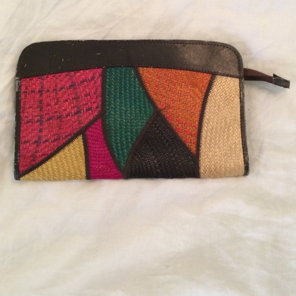 Vintage straw clutch