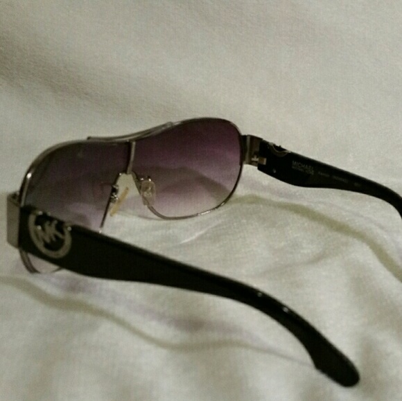 ***SOLD***Micheal Kors Sunglasses - Picture 2 of 2