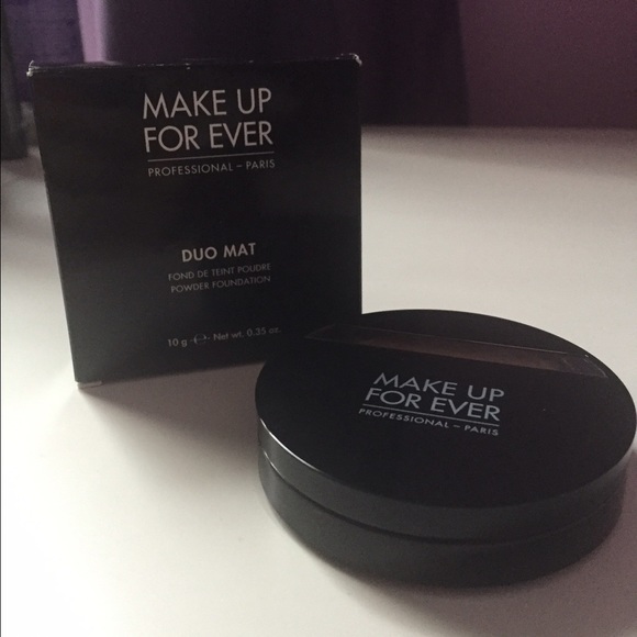 Make Up Forever Duo Mat Powder Foundation