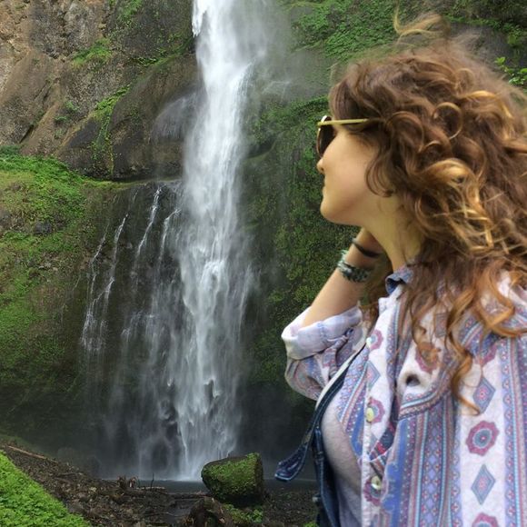 Meet your Posher, Madison