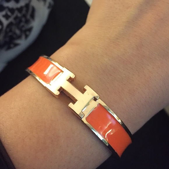 H rose gold/ orange bracelet