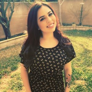 Meet your Posher, Monique