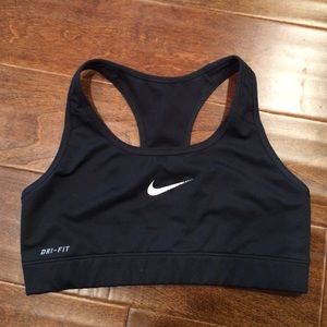 Nike Pro Sports Bra. Black. Small