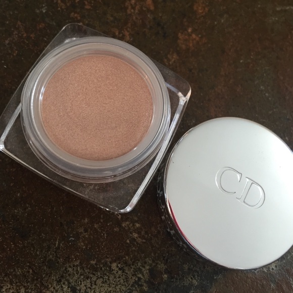 Dior Eyeshadow in Undressed Beige #622