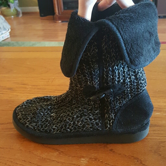 Knitted Black Boots