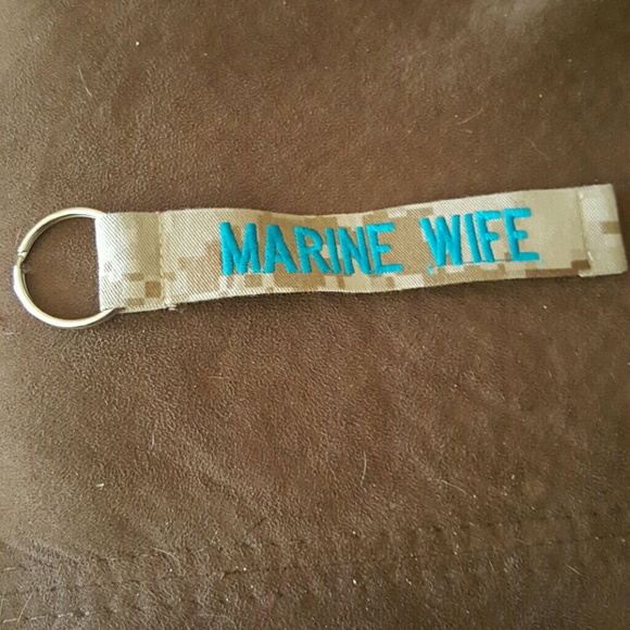 Marine wife camouflage Keychain