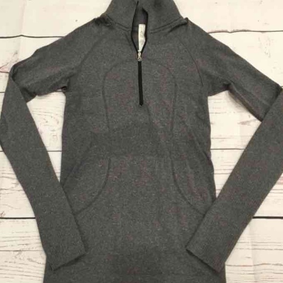 Lululemon swiftly tech half zip - Picture 2 of 2