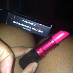 LIMITED EDITION VIVA GLAM MILEY CYRUS 💛