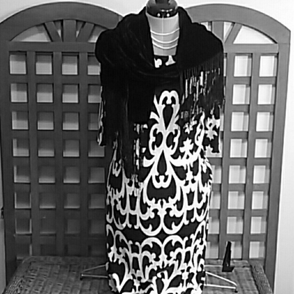 Bold Graphic-Print Black-and-White Sweater Dress