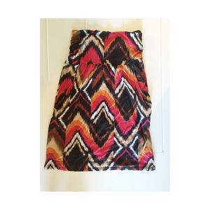 Strapless tribal dress with pockets