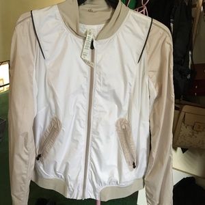 Lululemon windbreaker jacket
