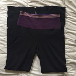 Lululemon Groove Flare Yoga Pants, Size 6