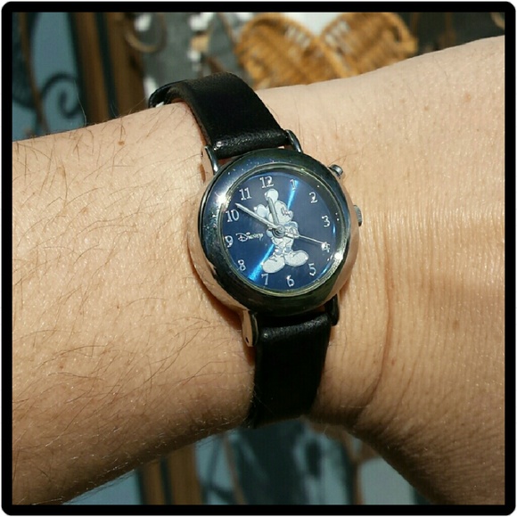 SOLD Disney Mickey Mouse Watch - Picture 2 of 4