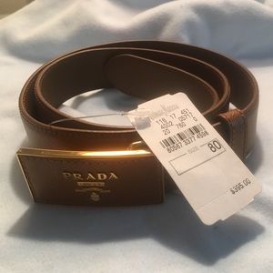 Prada Belt NWT. Retails $395. Exact size: 32/80.