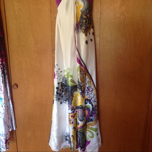 Prom Dress- great condition! Willing to bargain - Picture 3 of 3