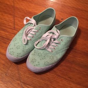 Flower Pattern Shoes