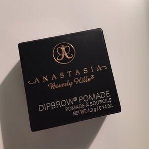 Anastasia Dipbrow pomade