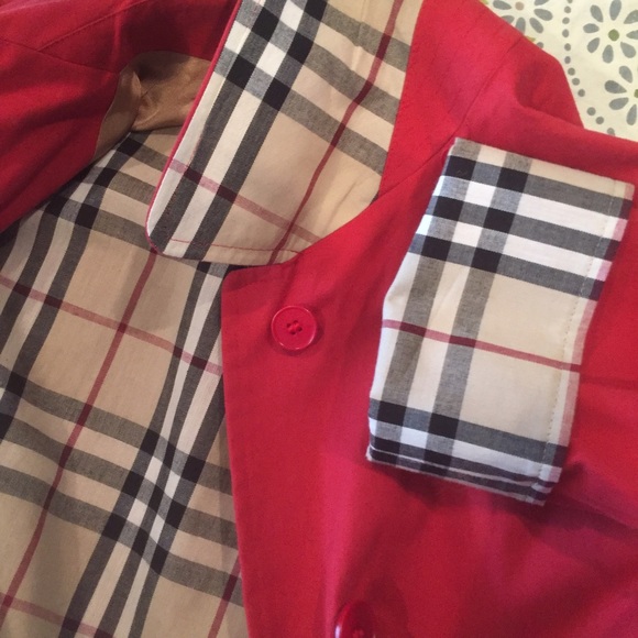 Authentic Red Burberry Jacket - Picture 4 of 4