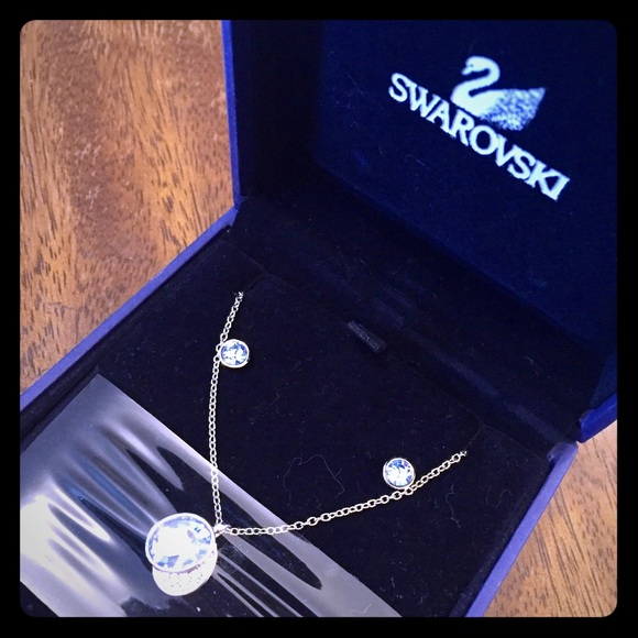 Swarovski sapphire necklace and earring set