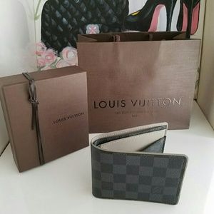Sold.Louis Vuitton Multiple Wallet Damier Graphite