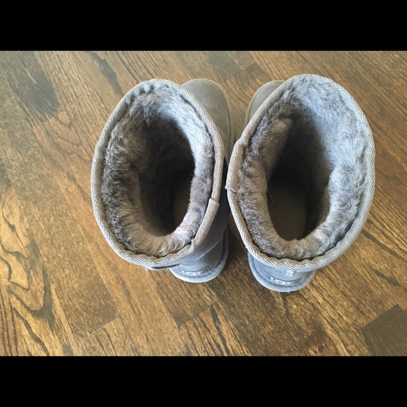 Grey UGGs - Picture 3 of 4