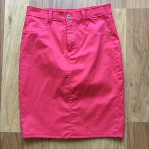 High waisted bright pink pencil skirt