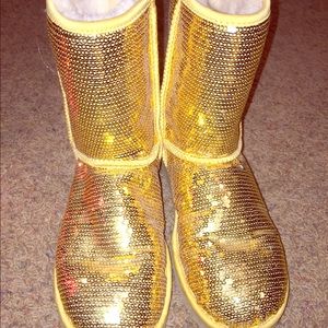 Gold Sparkles UGG Boots (short)