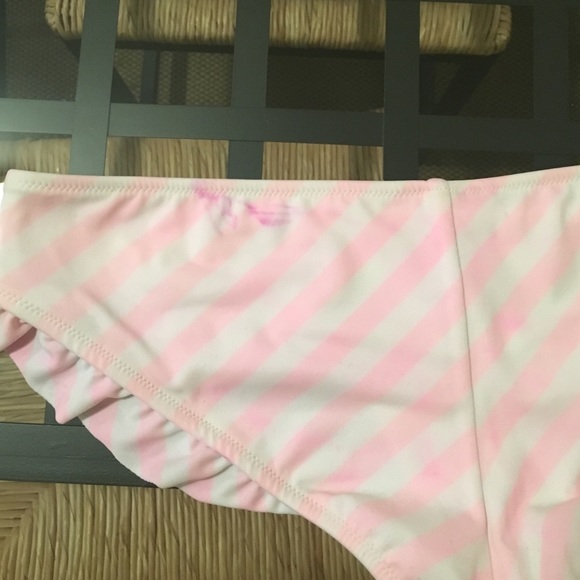 🎊🎊FINAL SALE🎊🎊Victoria's Secret swimsuit - Picture 2 of 4