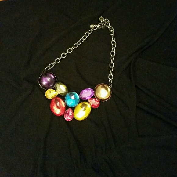HOST PICK Statement necklace - Picture 4 of 4