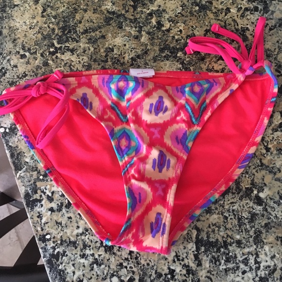 Bathing suit bottoms