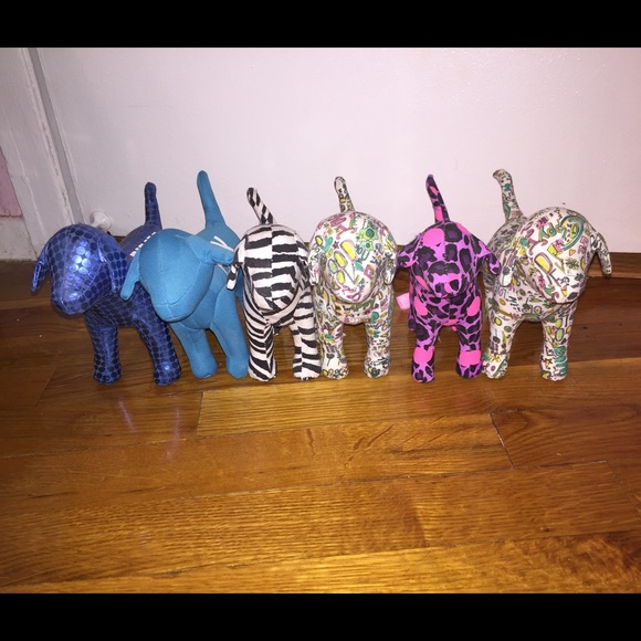 Vs pink dogs