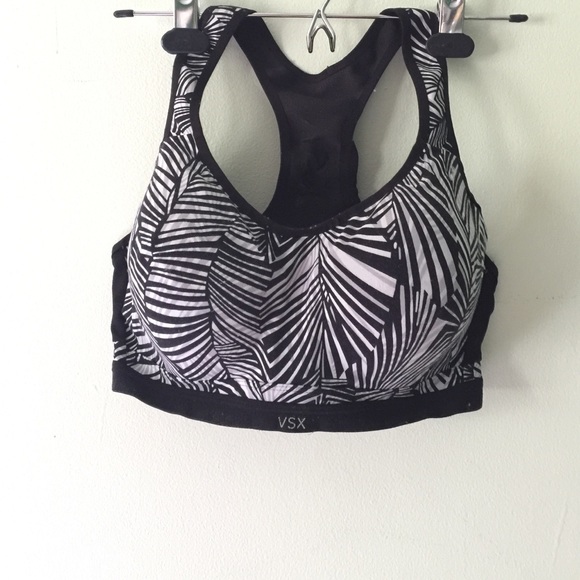 VS Sport Bra - 36DD