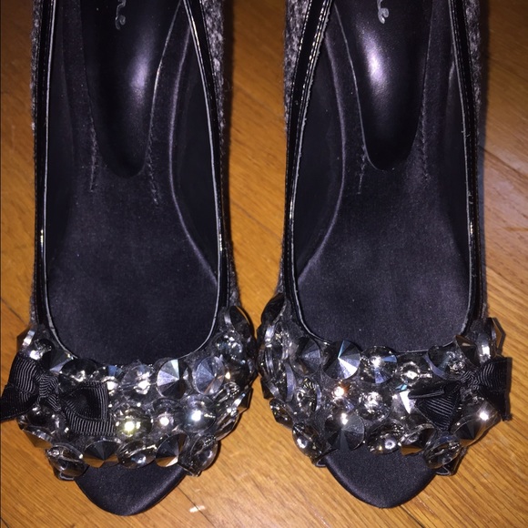Tweed Embellished Peep Toe - Picture 2 of 4