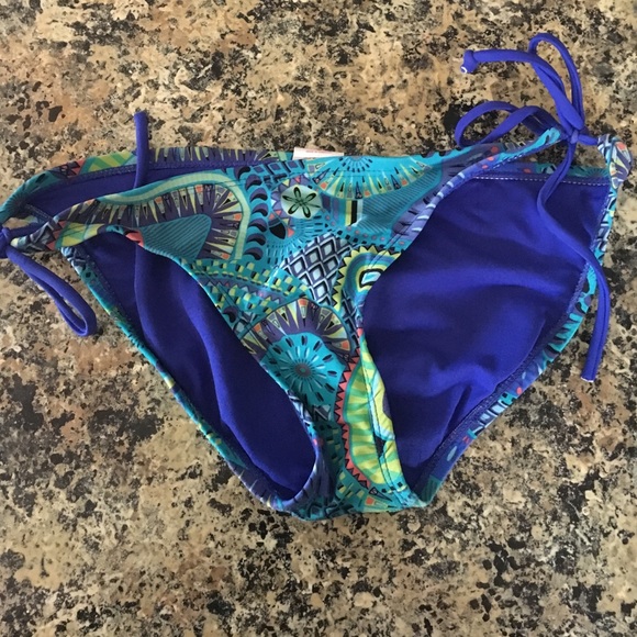 Bathing suit bottoms