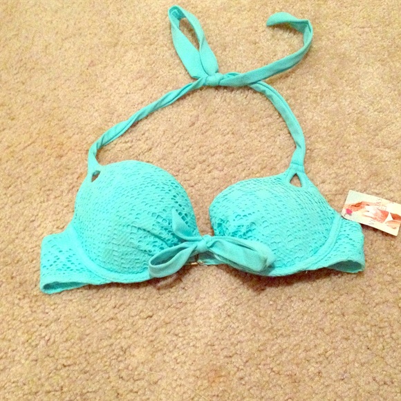 Brad new VS push up bathing suit top