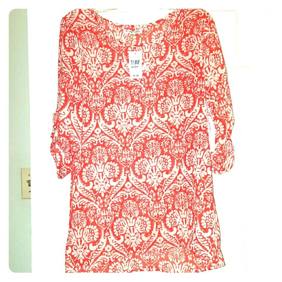 3/4 length shirt.  Sheer tunic.