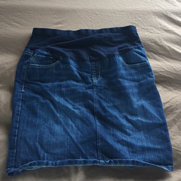 Denim maternity skirt Great for fall with boots!!