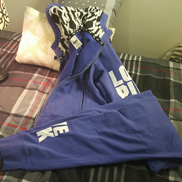 VS PINK SWEATSUIT