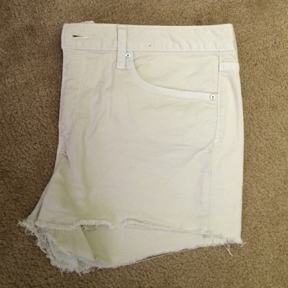 Off-white Gap Shorts - Picture 1 of 3