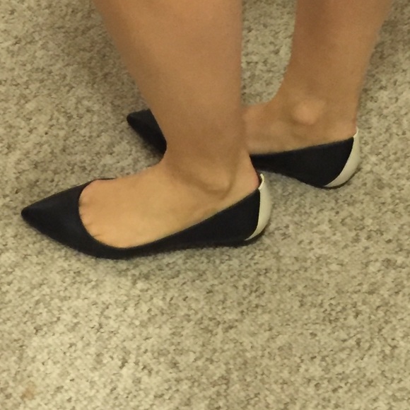 Enzo Angiolini Pointy leather flats size 5