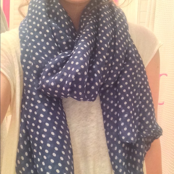 NWOT navy and white scarf