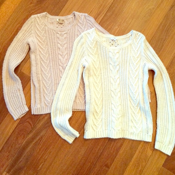 2 Gap Cableknit Sweaters Blush and Ivory Size SM