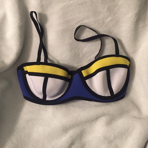 Bathing suit top